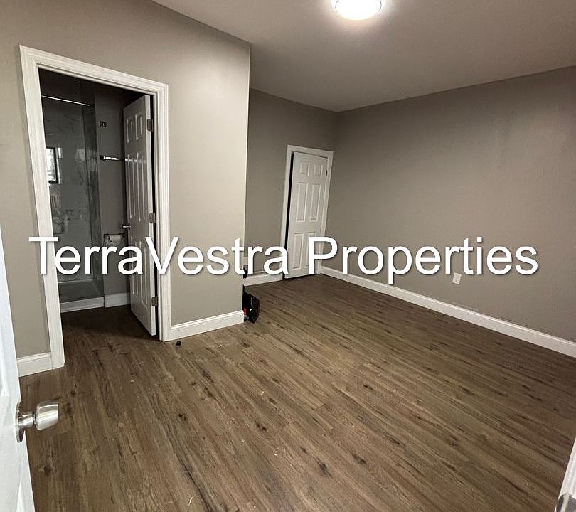 2nd image of 220 E Broadway #A