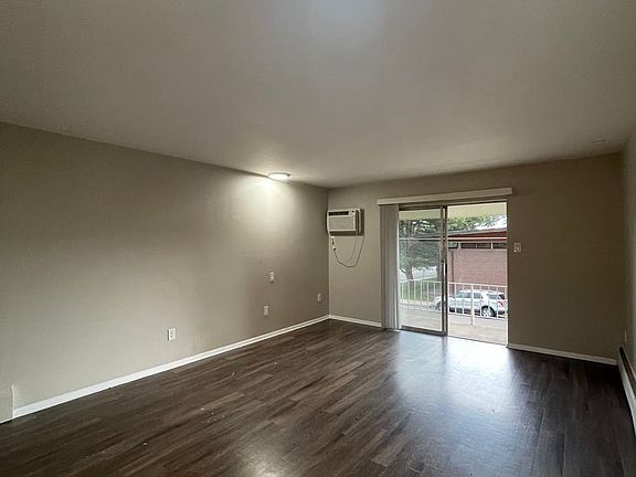 3rd image of 5904-5934 So Datura St #5904-02