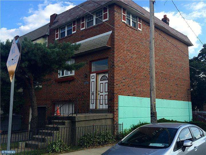 2nd image of 1210 Master St
