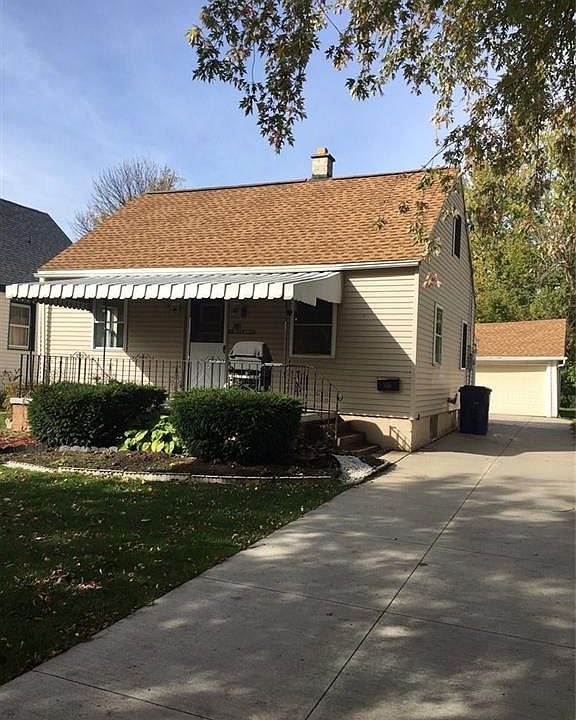 1st image of 610 Emerson Dr