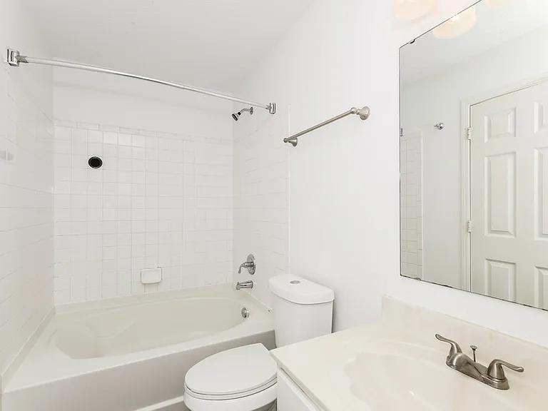 6715 Everbloom Ln — Photo 11