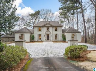 2840 Cherokee Rd, Mountain Brook, AL 35223