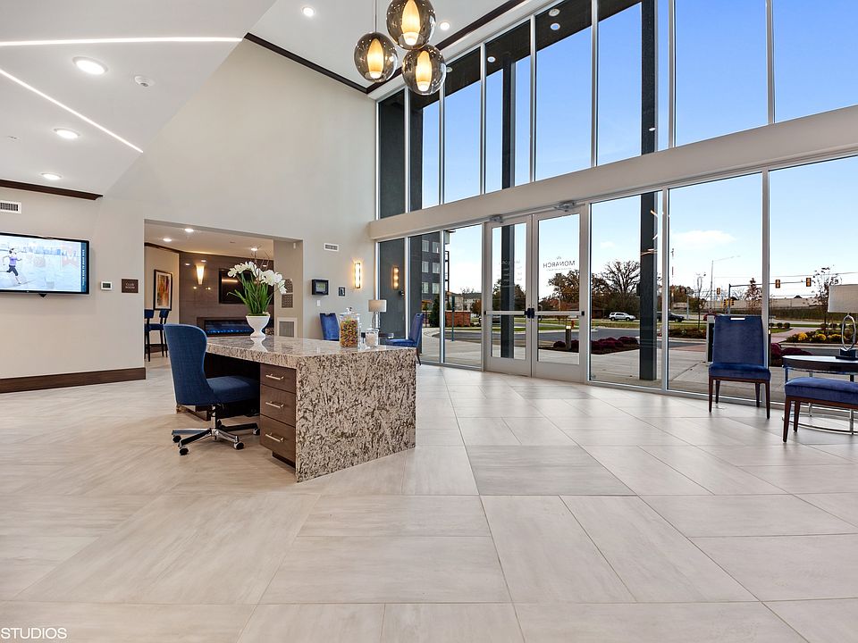 The Monarch 150 N East River Rd Des Plaines IL Zillow