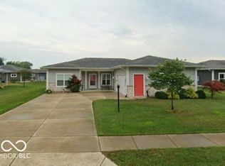 718 S Sobota Way, Trafalgar, IN 46181