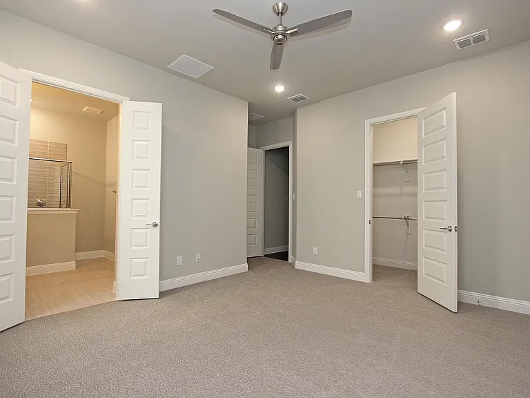 4127 Runway Mews — Photo 13
