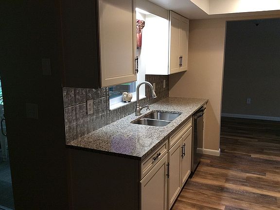 5th image of 4426 Hardenoak Ct