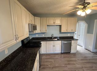 10 Atwater St #1, Chicopee, MA 01013