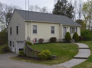 110 N Main St, Bellingham, MA 02019