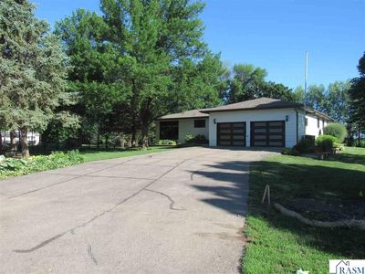 28 Linden Ln, Blue Earth, MN, 56013