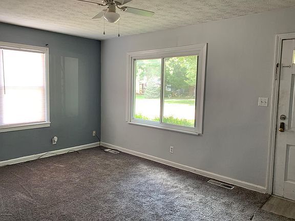 3rd image of 1623 Clara Ave