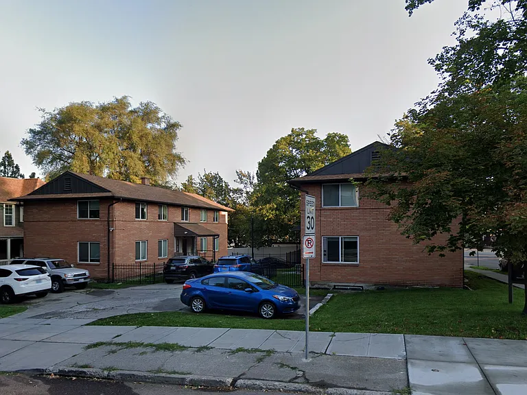 Taylor Apartments — Photo 11