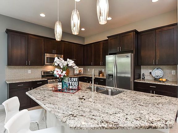 4th image of 274 Martellago Dr