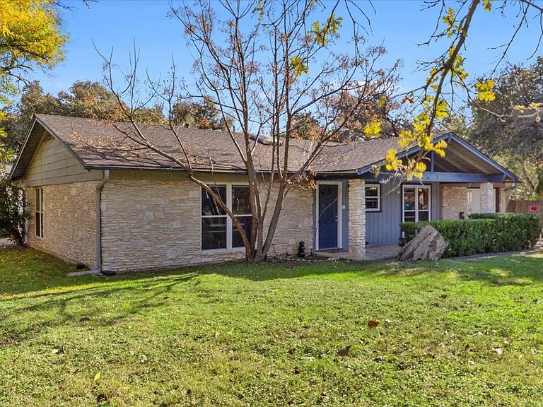 8713 Azalea Trl — Photo 7