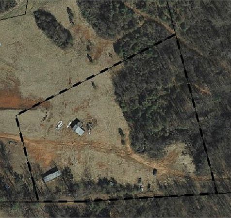 2nd image of 140 Lariat Ln