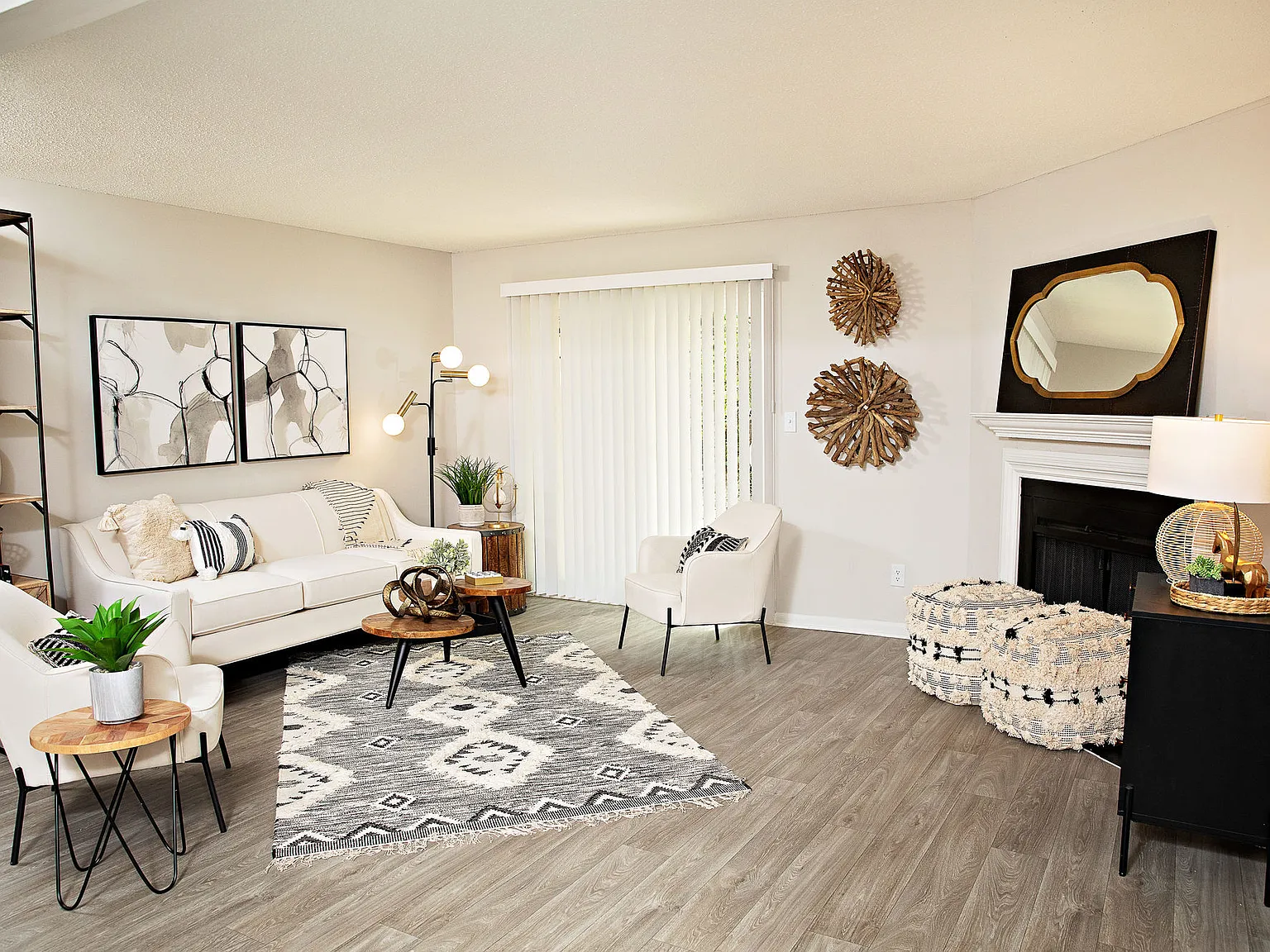 Dwell at Carmel — Photo 4