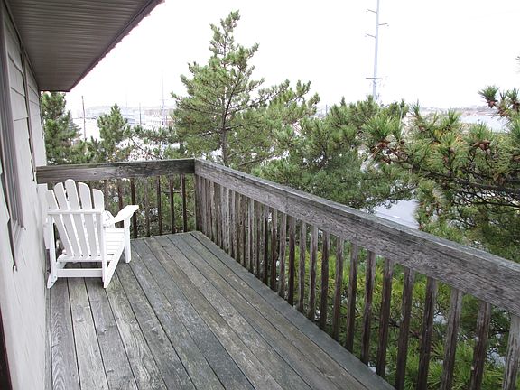 wrap around decks