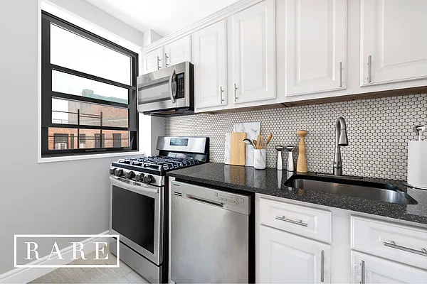 Sold by Find What’s Rare | media 3