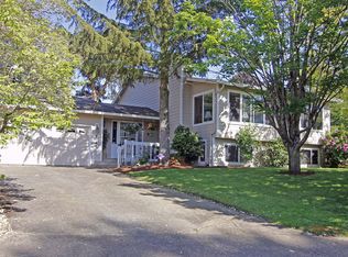 2042 NW 15th Ct, Gresham, OR 97030