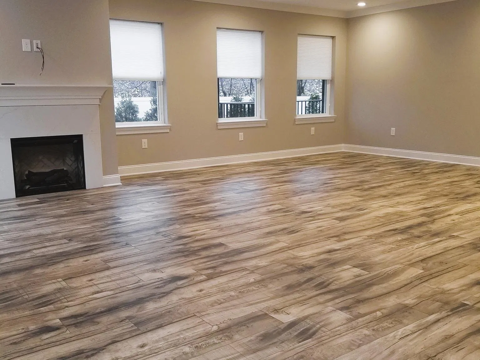4 bed, 3.5 bath, 2400 sqft, $6,500 — Photo 4