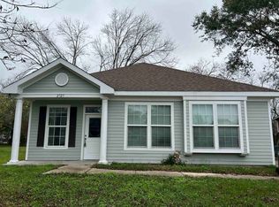 2727 6th St, Port Arthur, TX 77640