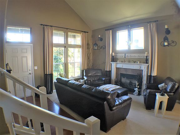 2nd image of 260 Manowar Ln