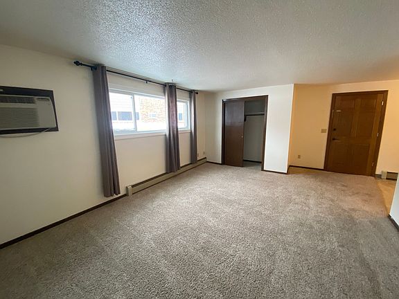4th image of 1508 1st Ave NW #7