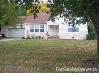 419 S Delaware Ave, Coweta, OK 74429