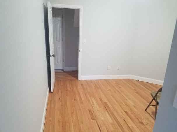 1st image of 142 S 10th Ave #3