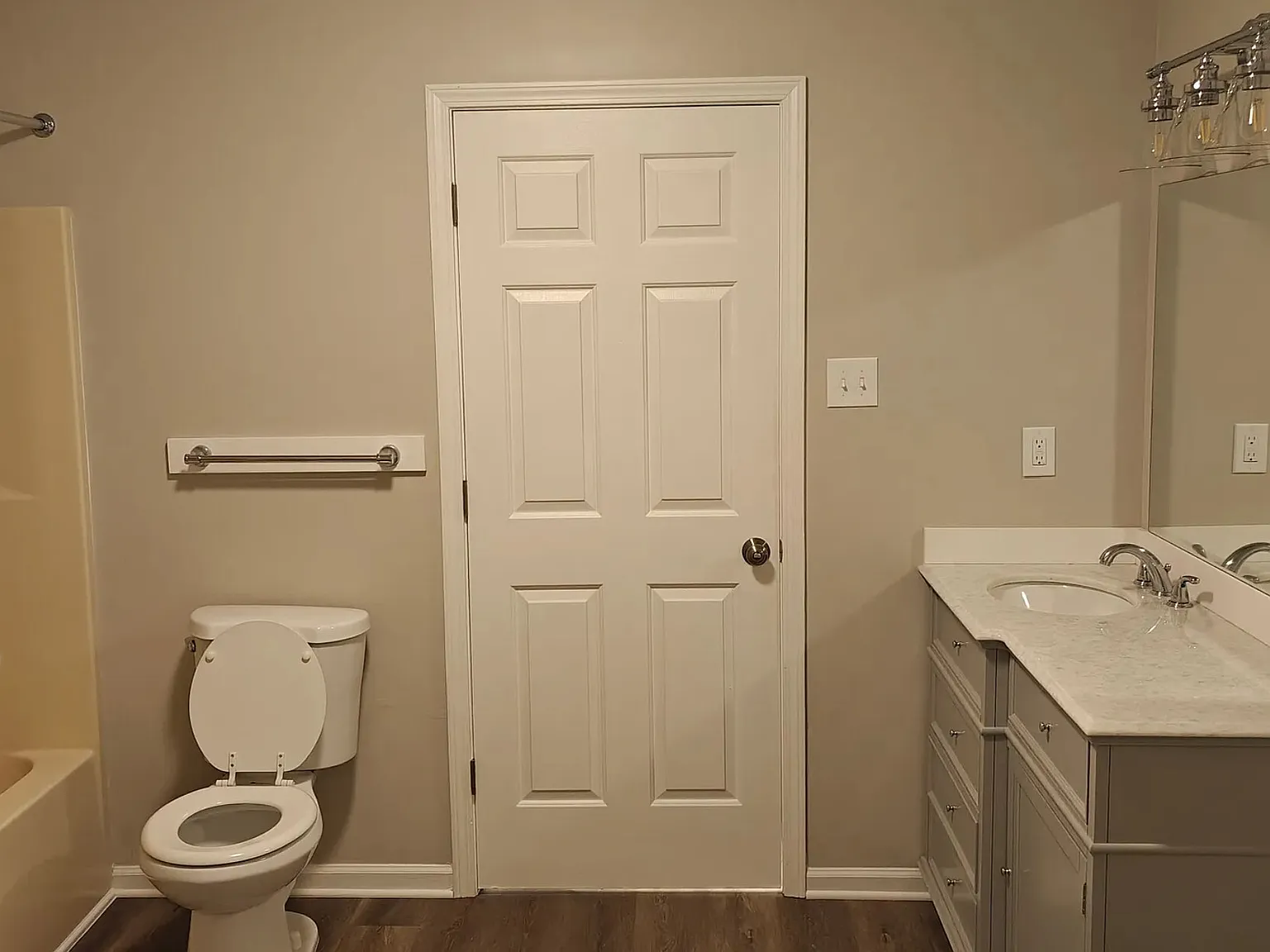 329 North Tipton Street — Photo 3