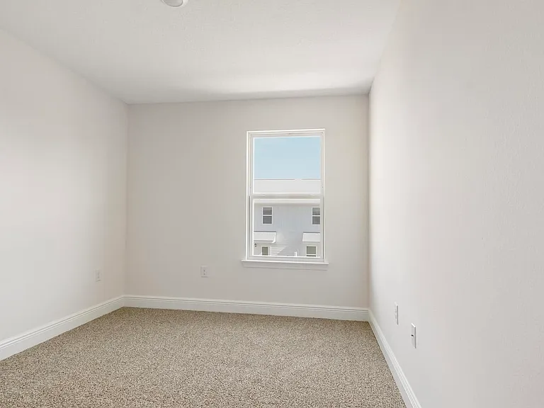 187 Ellery Ln — Photo 12