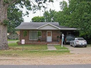 16 W Castor St, Dexter, MO 63841