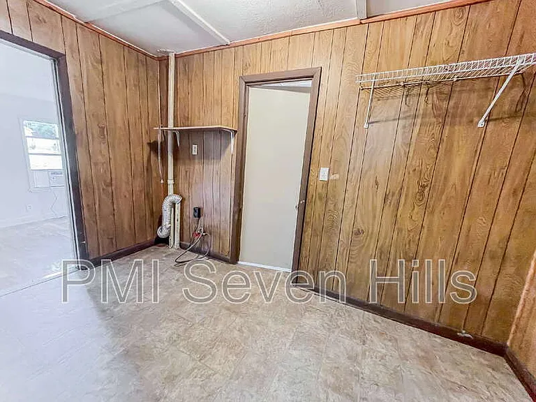 401 Alpha Ave — Photo 19
