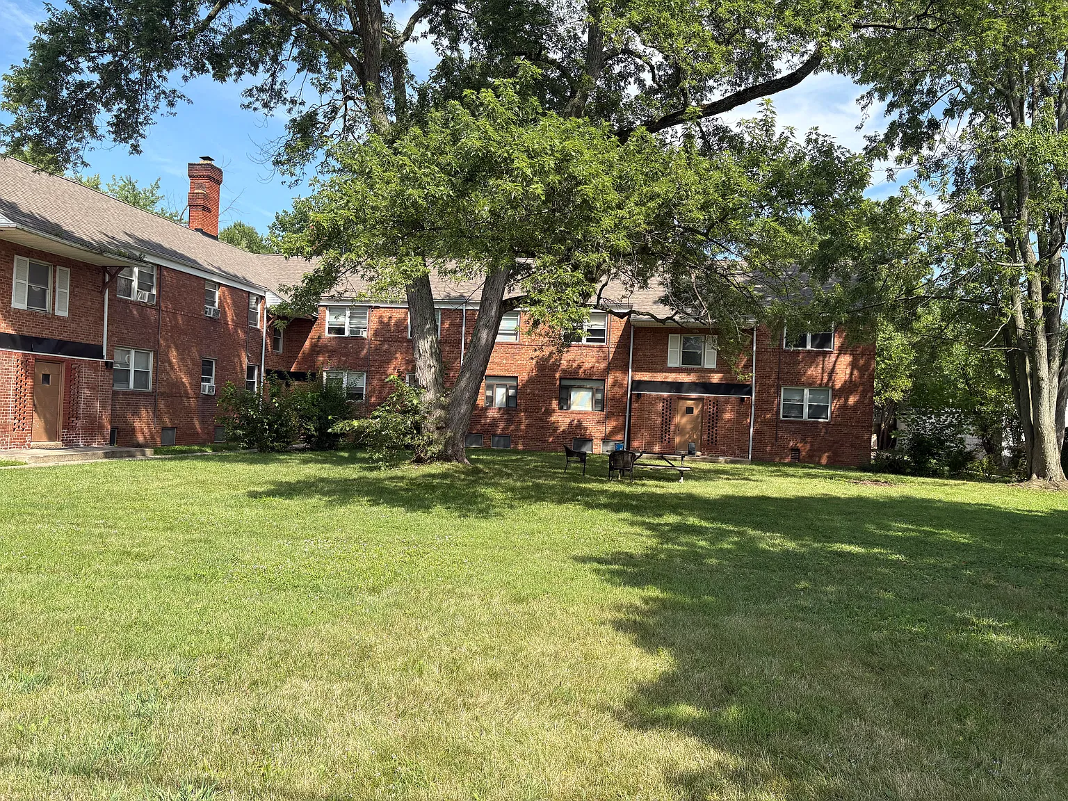 1 bed, 700 sqft, $900 — Photo 2