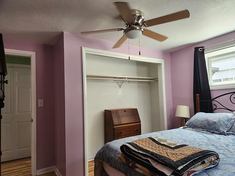 419 E State St #3 — Photo 7