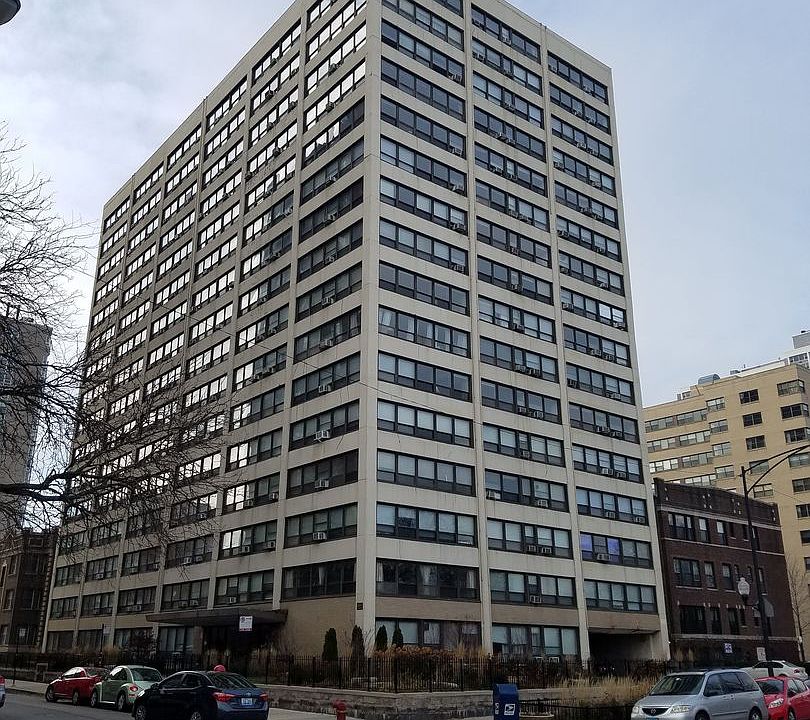 1st image of 4180 N Marine Dr APT 105