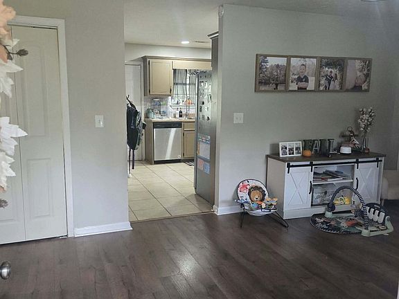 5th image of 70 Arnold Rd