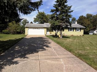 1435 Cecil Dr, Streetsboro, OH 44241