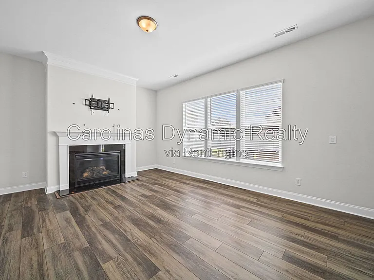 1106 Cigar Ln — Photo 14
