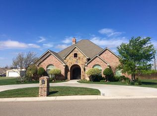 1206 S 4th St, Canadian, TX 79014