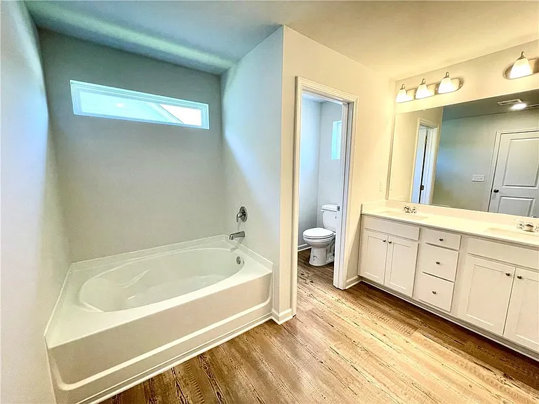 667 Summerwood Ln — Photo 17