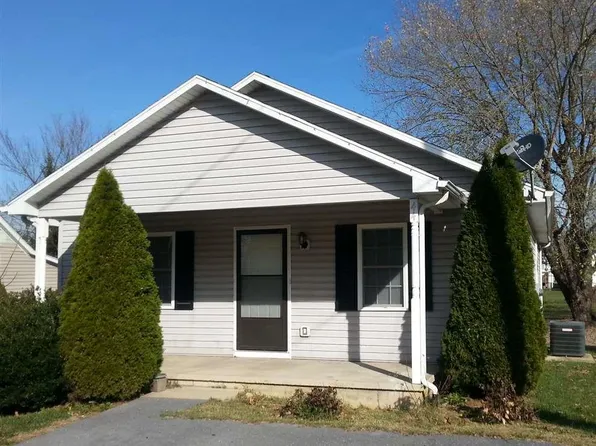 44 Mike Mountain Ln, Waynesboro, VA 22980