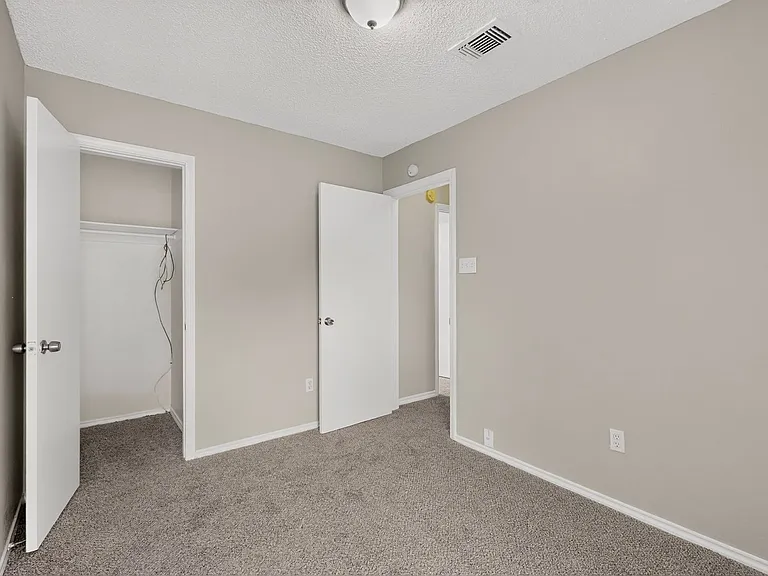 2521 Winter Oak St — Photo 25