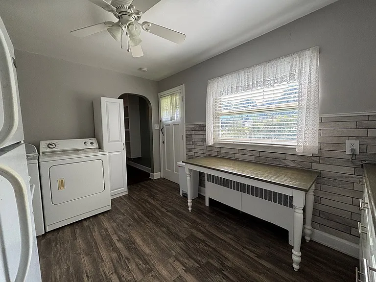 120 Prairie Ave — Photo 4