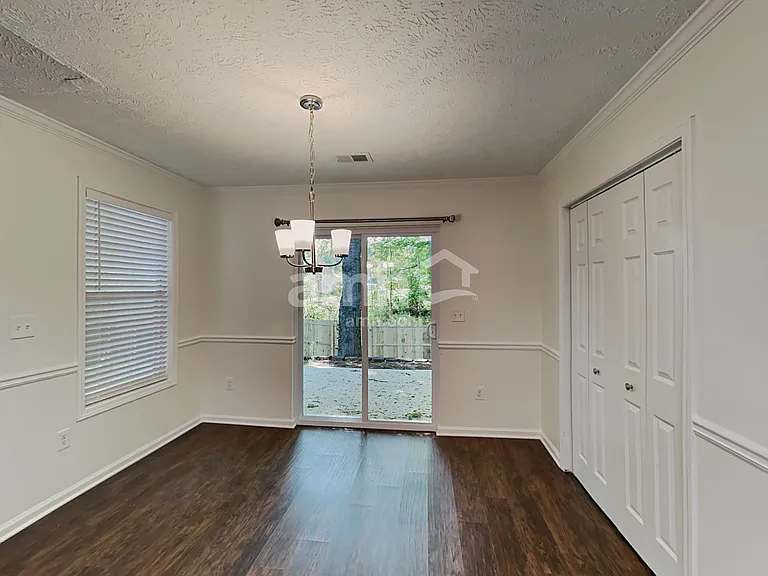 149 Waters Edge Dr — Photo 5