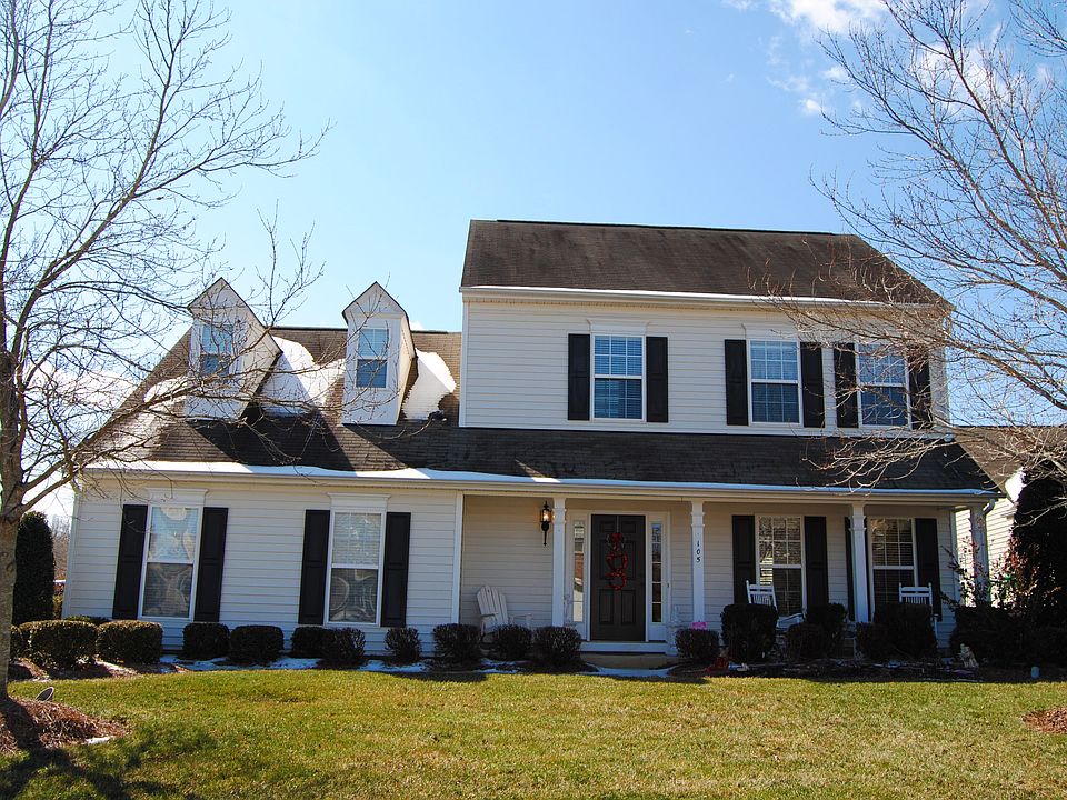 1st image of 105 Brookhollow Dr
