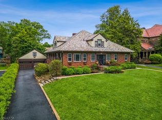274 Ridgewood Ave, Glen Ridge, NJ 07028