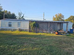 211 Edwards Dr, Kirbyville, MO 65679