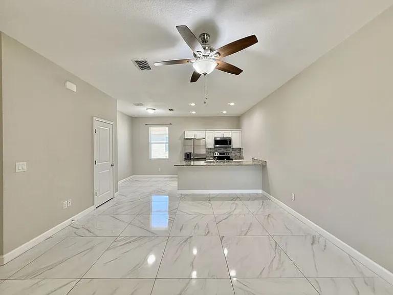 2 W Orange St #101 — Photo 11