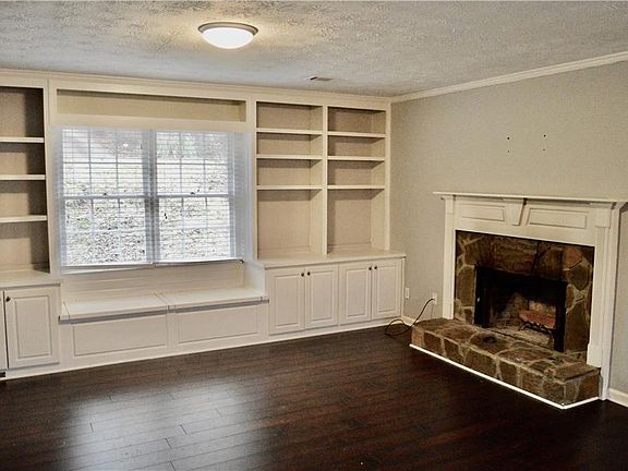 5th image of 4616 Creek Side Dr