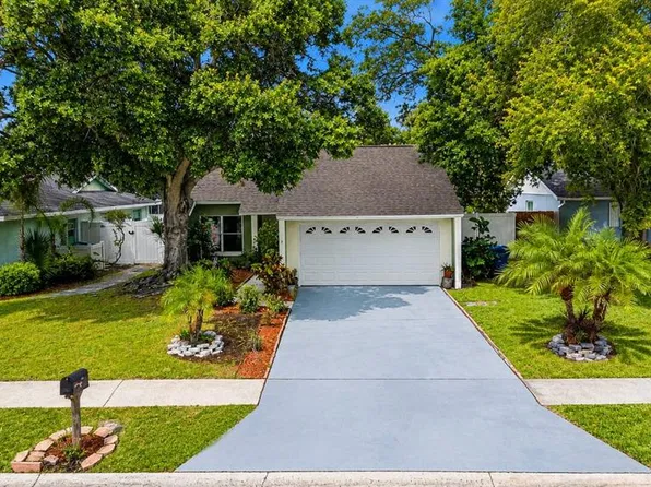 4014 Kimpton Pl, Largo, FL 33771